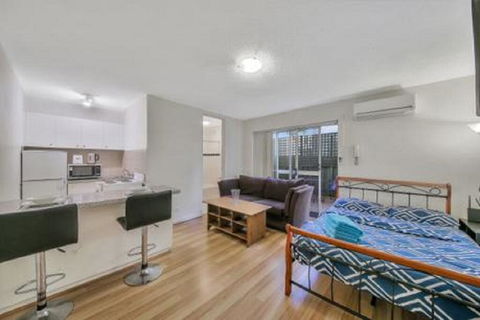 Alma Rd Melbourne Apartments - Nambucca Heads Accommodation 0