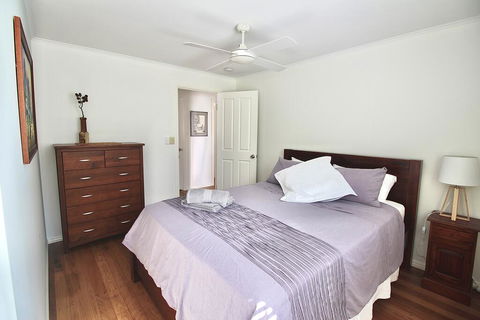 Aloha Alex Beach House Pet-friendly- 450m To The Beach - Nambucca Heads Accommodation 3