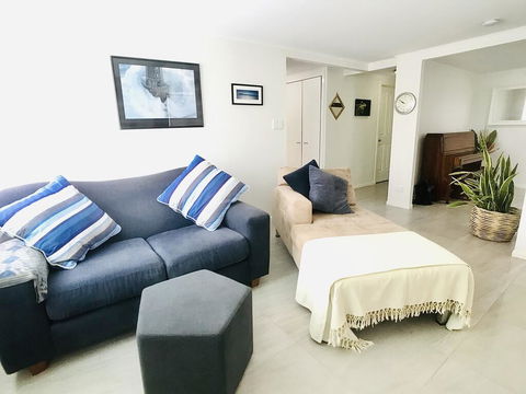 Aloha Alex Beach House Pet-friendly- 450m To The Beach - Nambucca Heads Accommodation 2