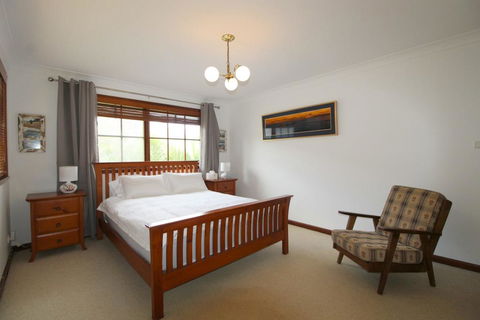 Amzaz, 15 Korogora Street - Nambucca Heads Accommodation 1