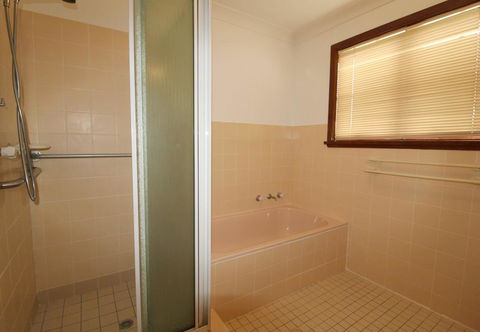Amzaz, 15 Korogora Street - Nambucca Heads Accommodation 0