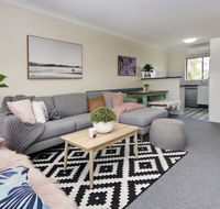 Anchored at South West Rocks - Nambucca Heads Accommodation