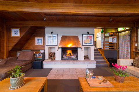 Aneeki Ski Lodge - Nambucca Heads Accommodation 0