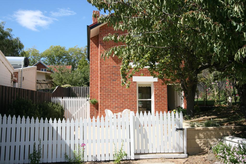 Hobart ACT Nambucca Heads Accommodation