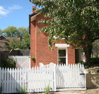 Annies Garden Cottage - Nambucca Heads Accommodation