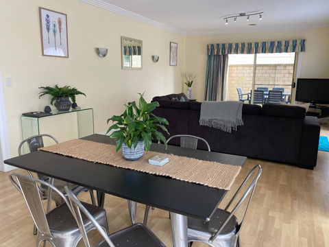 Apartment 244 On Bertha, Mount Gambier - Nambucca Heads Accommodation 0