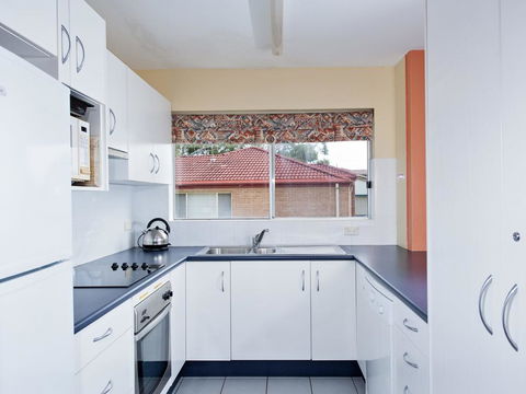 Apollo Court 3 - Nelson Bay - Nambucca Heads Accommodation 1
