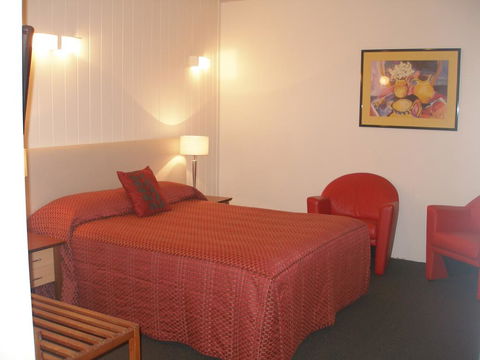 Apollon Motor Inn Victor Harbor - Nambucca Heads Accommodation 1