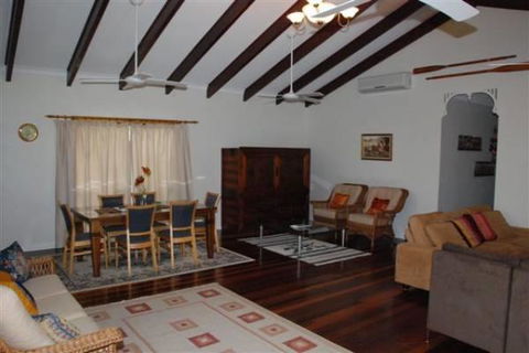 Appian Beach House - Nambucca Heads Accommodation 2