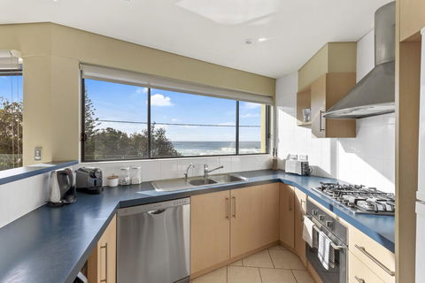 Aqua Shores Award Winning Apartment - Nambucca Heads Accommodation 1