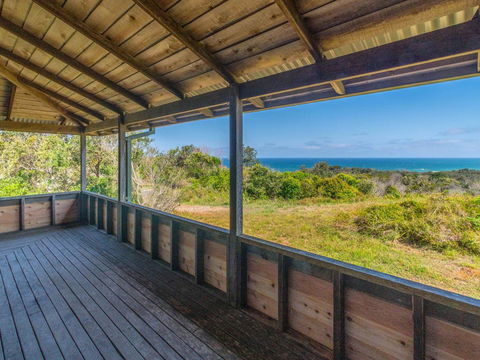 Aqualuna- Excellent Surfing Beaches. - Nambucca Heads Accommodation 1