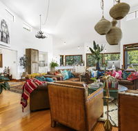 Aquila Retreat Mansion - Nambucca Heads Accommodation