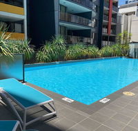 ARENA CENTRAL EXEC VIEWS WINE NETFLIX WIFI PARKING