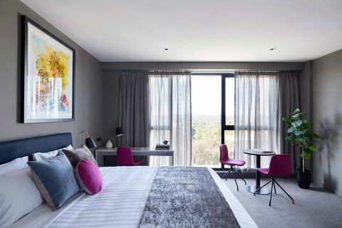 Art Series - The Chen - Nambucca Heads Accommodation 3