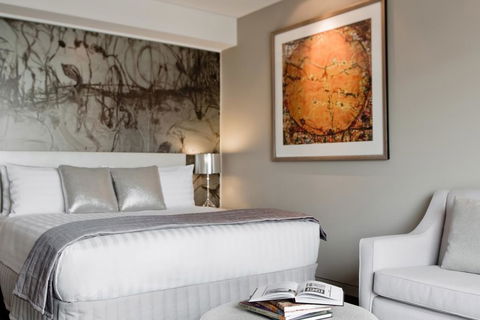 Art Series - The Olsen - Nambucca Heads Accommodation 2