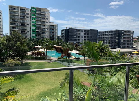 Art-Inspired, Designer APT In The Vibrant Area - Nambucca Heads Accommodation 3