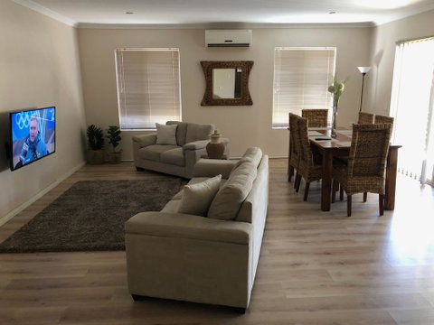 Ashington Gardens - Nambucca Heads Accommodation 1