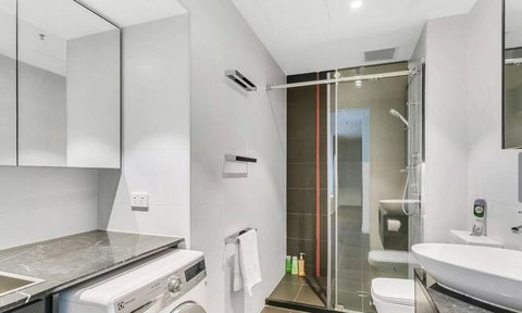 Luxury 2 Bdrm In Watson At Walkerville With Balcony, FREE Carpark, Near Adelaide CBD - Nambucca Heads Accommodation 1