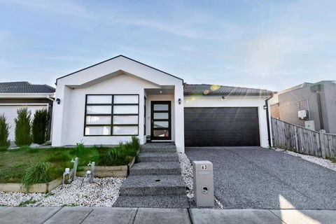 Luxury Home Away From Home - Nambucca Heads Accommodation 0