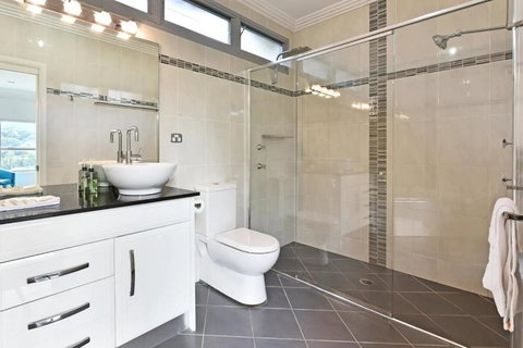 Luxury Mandalong Mansion With Pool & Spa - Nambucca Heads Accommodation 3