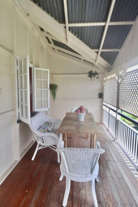 MAGNOLIA HOUSE ON THE CREEK - STANTHORPE - Nambucca Heads Accommodation 2