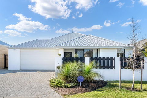 MAINBREAK - DUNSBOROUGH - Nambucca Heads Accommodation 0