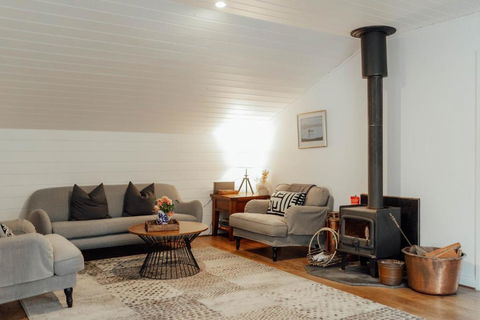 MARYBANK ESTATE - BARN LOFT - Nambucca Heads Accommodation 0