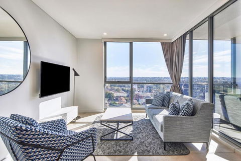 Meriton Suites Liverpool - Nambucca Heads Accommodation 0