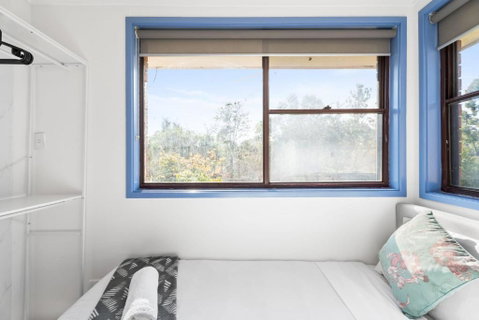 Modern Single Room - Nearby Stations & Eateries - Shared Bathroom - Nambucca Heads Accommodation 1
