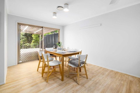 NEW 3BR Serene Creekside Retreat In Helensvale - Nambucca Heads Accommodation 3