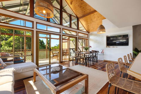 NEW Luxury Angourie Villa! Dream Location, WiFi ++ - Nambucca Heads Accommodation 0