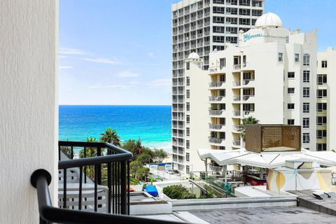 NEW Stunning Central Surfers Studio Apartment. - Nambucca Heads Accommodation 1