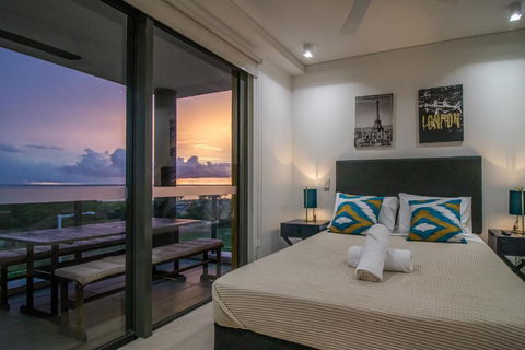 NEW - ZEN AT THE WATERFRONT - Luxury Waterfront Holiday Home For Families & Friends - Nambucca Heads Accommodation 0