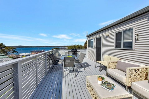 New Property Seabreeze Bungalow - Lakeview Sunset Delight At Sunshine On Lake Macquarie - Nambucca Heads Accommodation 1