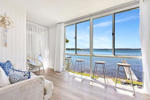 New Property Silverwater Serenity Shores Absolute Waterfront On The Lake - Nambucca Heads Accommodation 3
