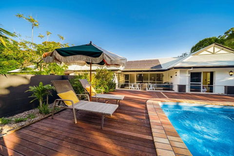 Ninderry Manor-Spectacular Hinterland Retreat - Nambucca Heads Accommodation 2