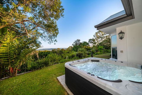 Ninderry Manor-Spectacular Hinterland Retreat - Nambucca Heads Accommodation 0