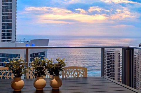 OCEAN VIEW APARTMENTS - Circle On Cavill - Self Contained & Privately Managed - Nambucca Heads Accommodation 0