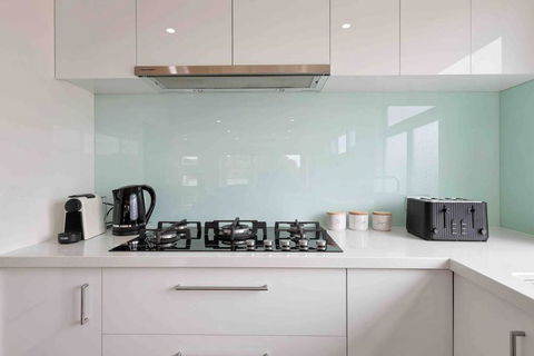 OG Spa Retreat- 3 Bedroom, Spa, Central, Aircon - Nambucca Heads Accommodation 2