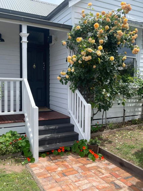 Old Maffra Cottage - Nambucca Heads Accommodation 1