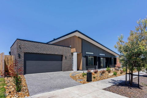 Opulence Cove - Nambucca Heads Accommodation 1