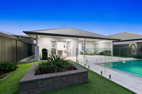 OSPREY ISLAND RETREAT - Nambucca Heads Accommodation 0