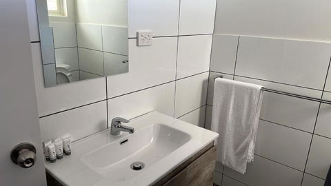 OUYEN MOTEL - Nambucca Heads Accommodation 3