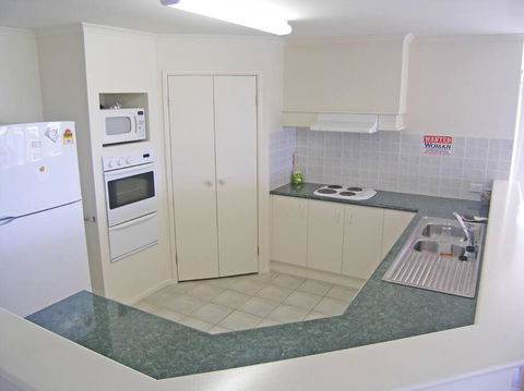 ORSO1O - Water View House - Nambucca Heads Accommodation 2