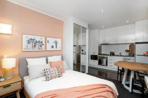 Peach On Sussex North Adelaide - Nambucca Heads Accommodation 1