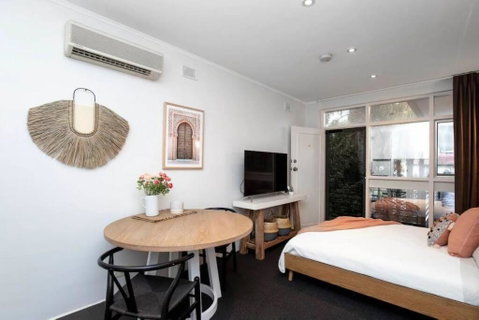 Peach On Sussex North Adelaide - Nambucca Heads Accommodation 3