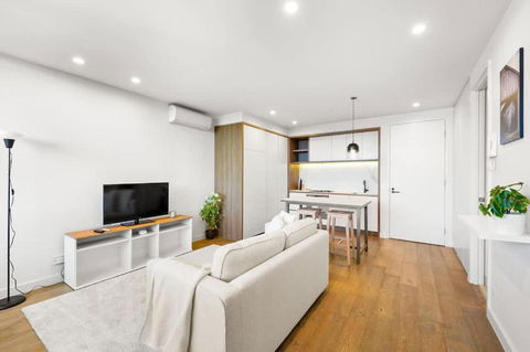 Perfectly Located Executive 1BR At Caulfield North - Nambucca Heads Accommodation 0