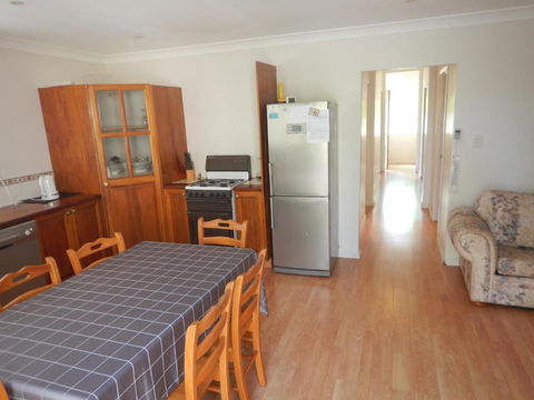 Pine Cottage - Nambucca Heads Accommodation 3