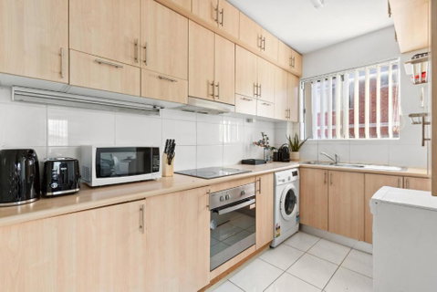 Polished 2-Bed Unit In The Heart Of Parramatta - Nambucca Heads Accommodation 2