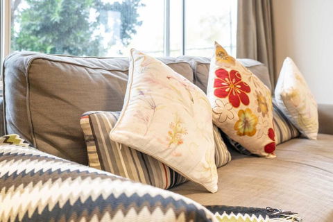 Quaint Auchenflower 1B1B Apt W Parking Close To UQ - Nambucca Heads Accommodation 1